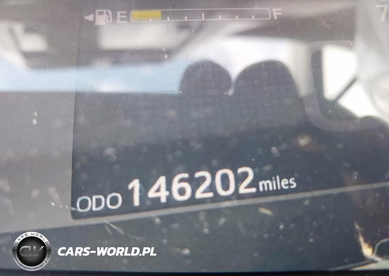 2018 Toyota Prius Two VIN:JTDKBRFU5J3067307 - 15
