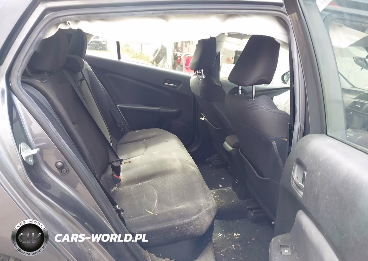 2018 Toyota Prius Two VIN:JTDKBRFU5J3067307 - 8