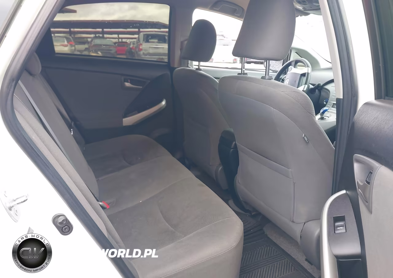 2012 Toyota Prius Two VIN:JTDKN3DU0C5460582 - 8