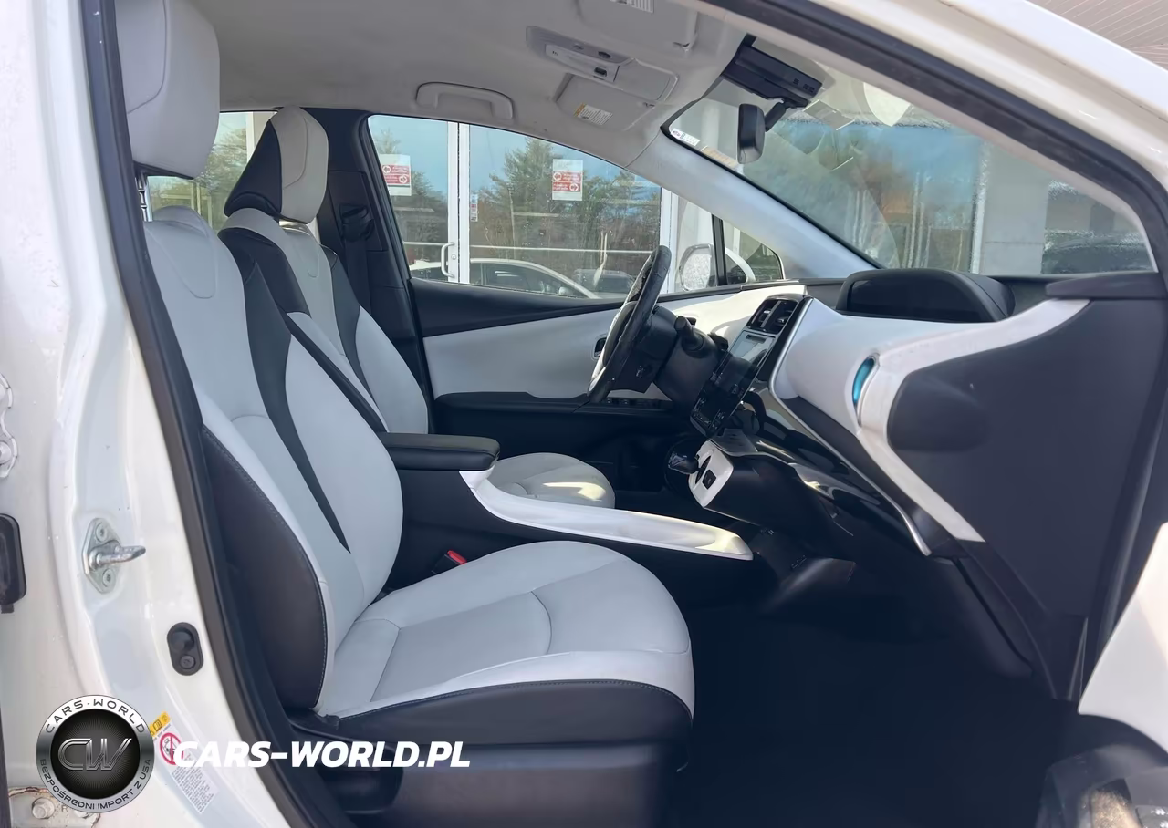 2016 Toyota Prius Four VIN:JTDKARFU7G3019819 - 5