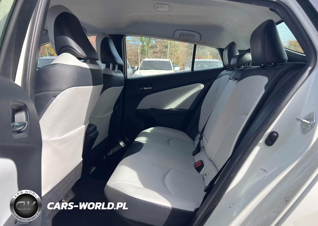 2016 Toyota Prius Four VIN:JTDKARFU7G3019819 - 8