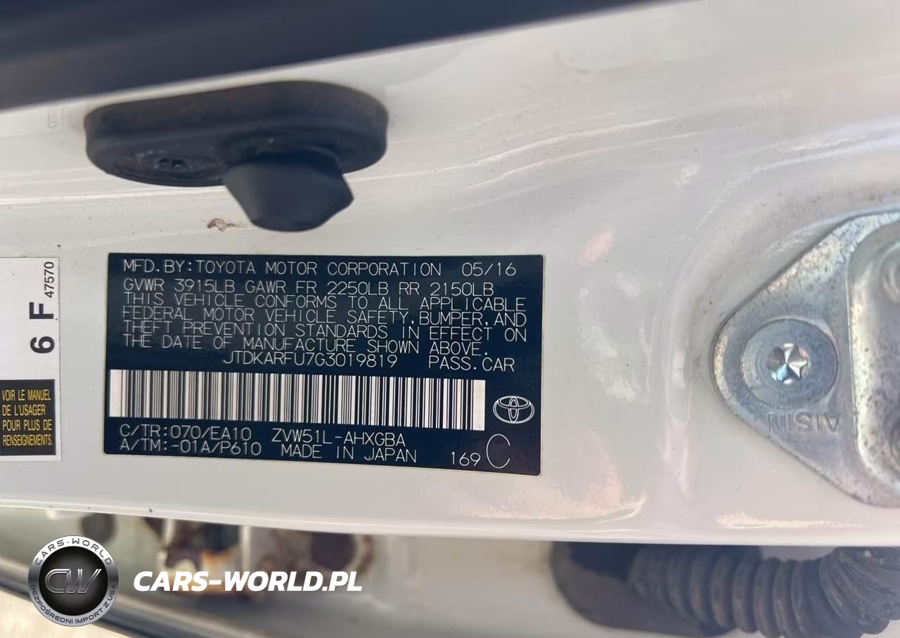 2016 Toyota Prius Four VIN:JTDKARFU7G3019819 - 9