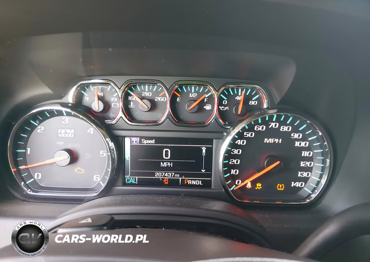 2017 Chevrolet Tahoe Ls VIN:1GNSCAKC6HR371059 - 15