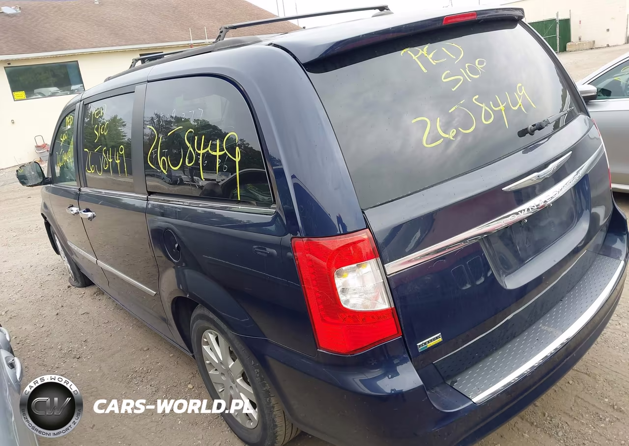 2015 Chrysler Town & Country Touring VIN:2C4RC1BG0FR717656 - 3