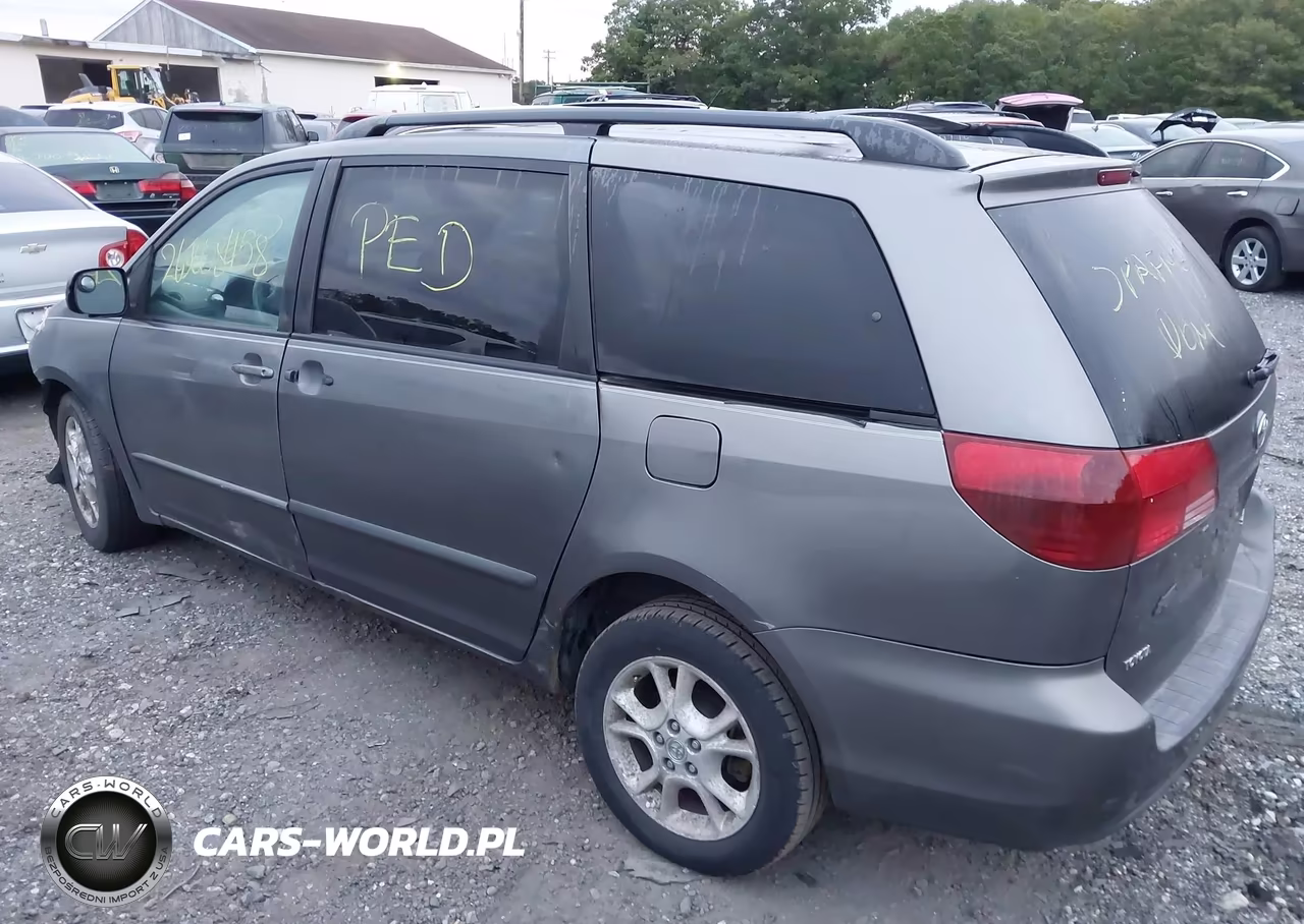 2005 Toyota Sienna Le VIN:5TDBA23C25S049177 - 3