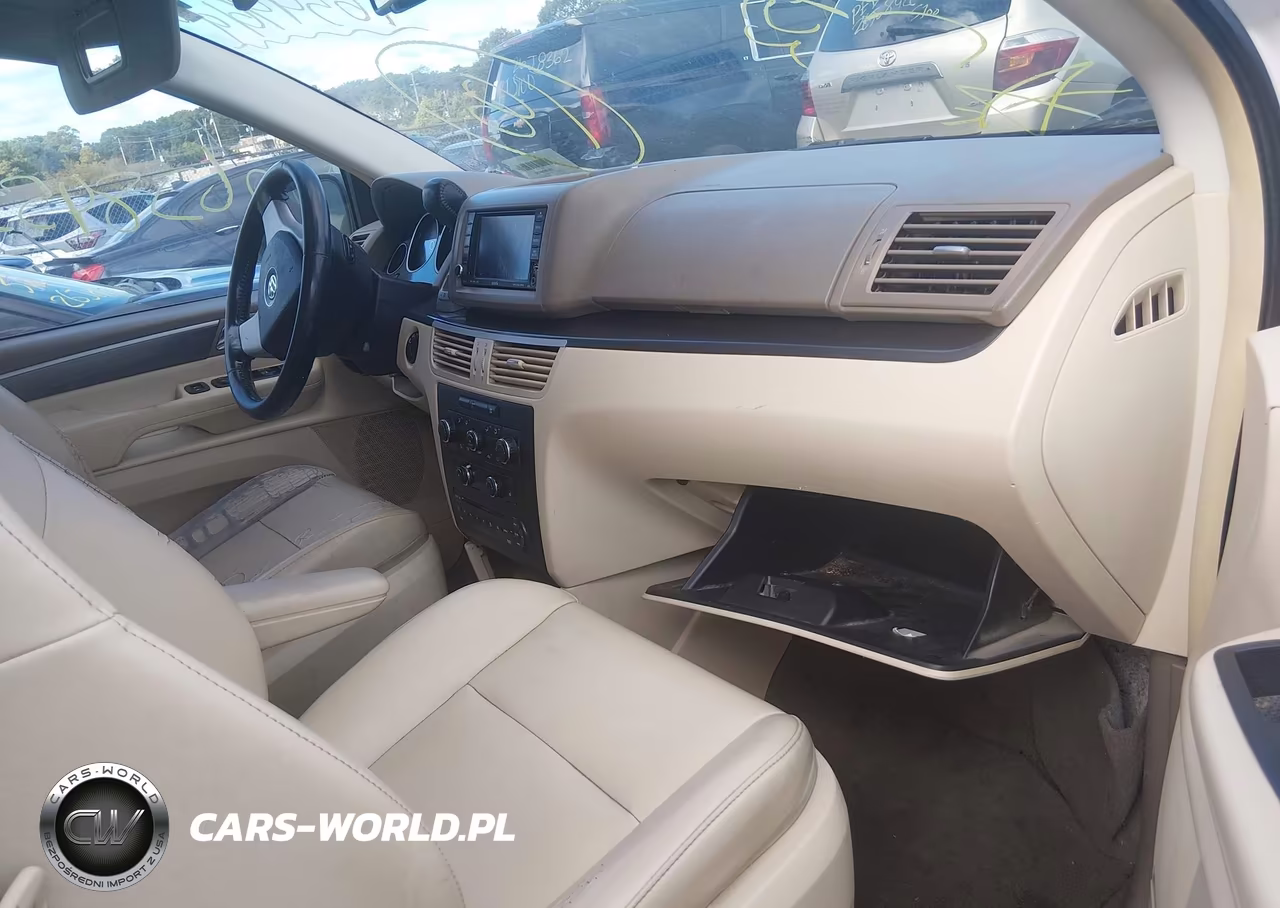2010 Volkswagen Routan Se VIN:2V4RW3D12AR272198 - 5
