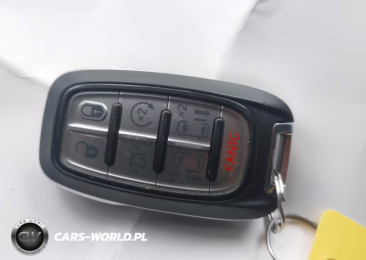 2019 Chrysler Pacifica Touring L VIN:2C4RC1BG2KR628004 - 11
