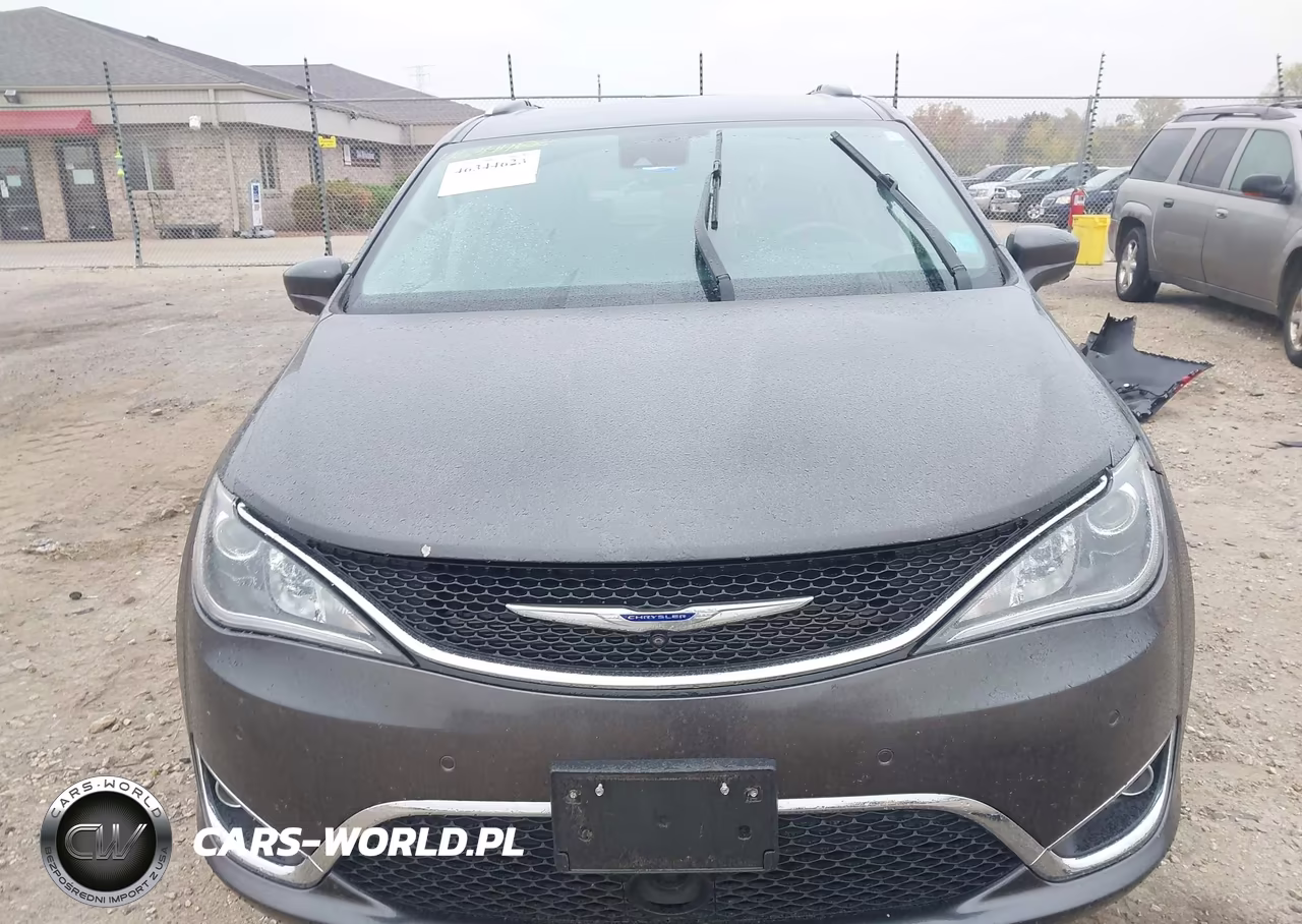 2019 Chrysler Pacifica Touring L VIN:2C4RC1BG2KR628004 - 13