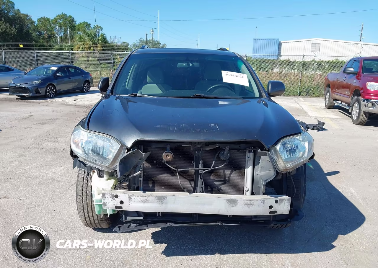 2010 Toyota Highlander Base V6 VIN:5TDBK3EH1AS026978 - 13