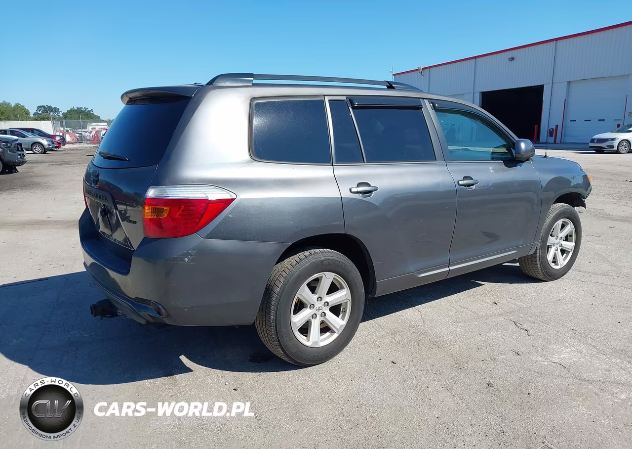 2010 Toyota Highlander Base V6 VIN:5TDBK3EH1AS026978 - 4