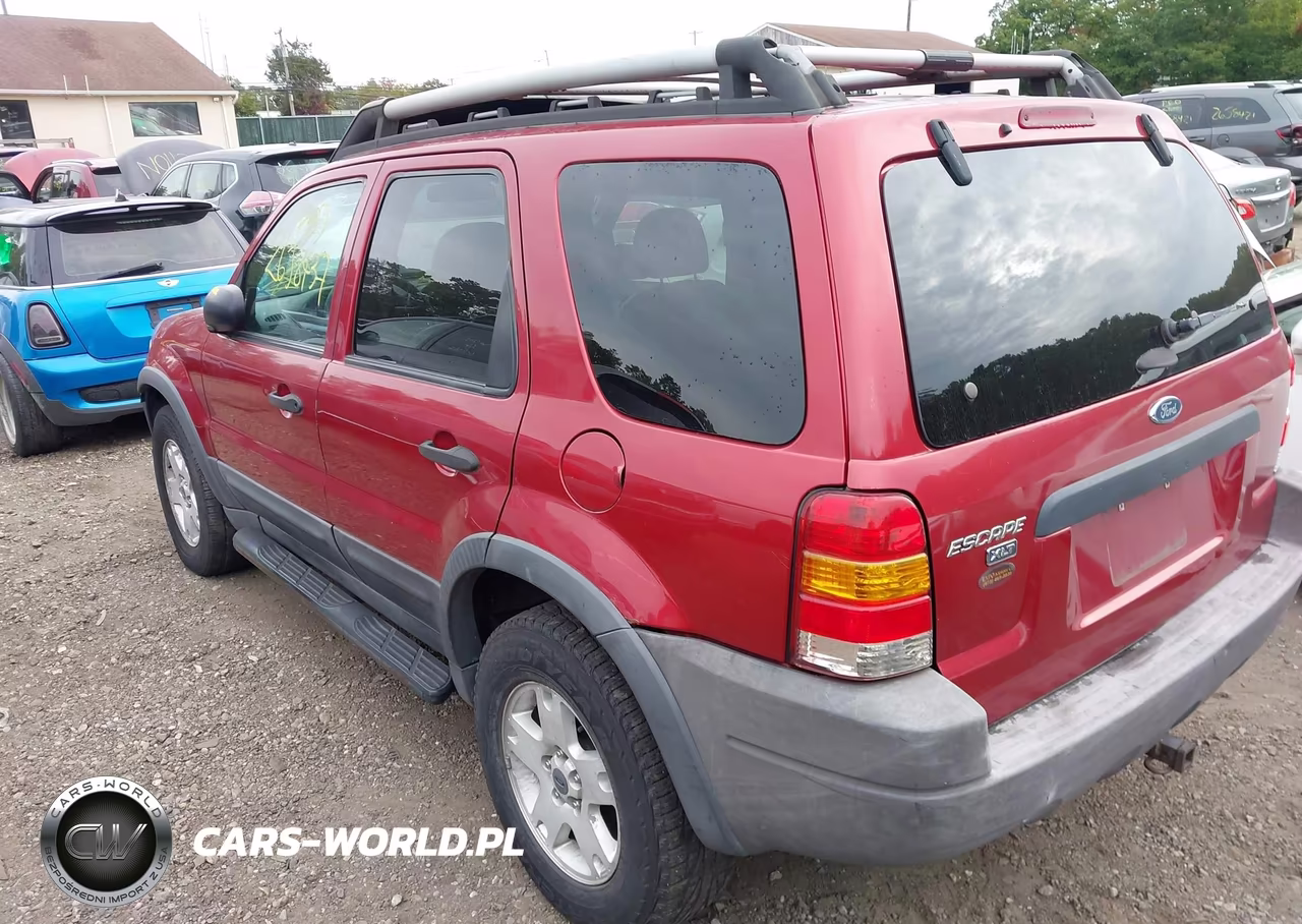 2004 Ford Escape Xlt VIN:1FMYU93124KA89012 - 3