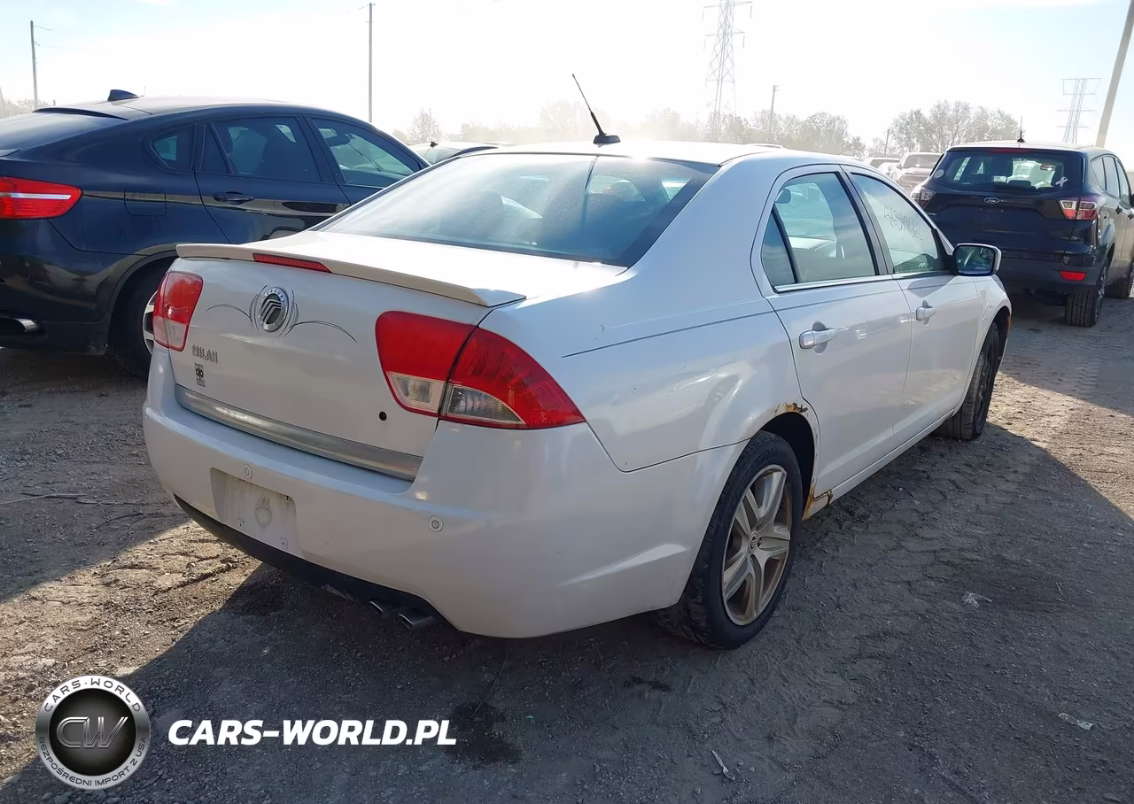 2011 Mercury Milan VIN:3MEHM0HA0BR602466 - 4