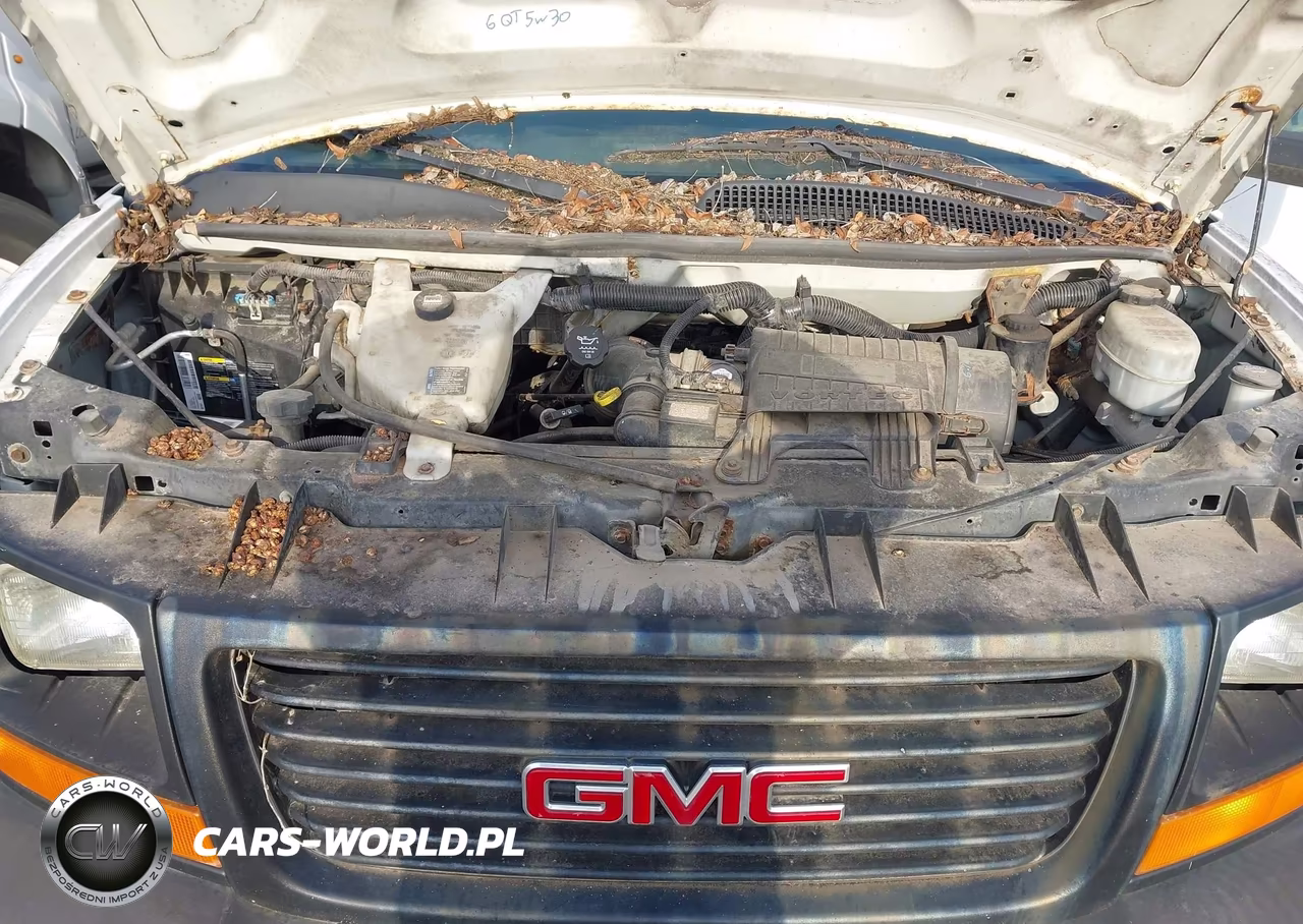 2011 GMC Savana Cutaway Work Van VIN:1GD374CG9B1157477 - 9