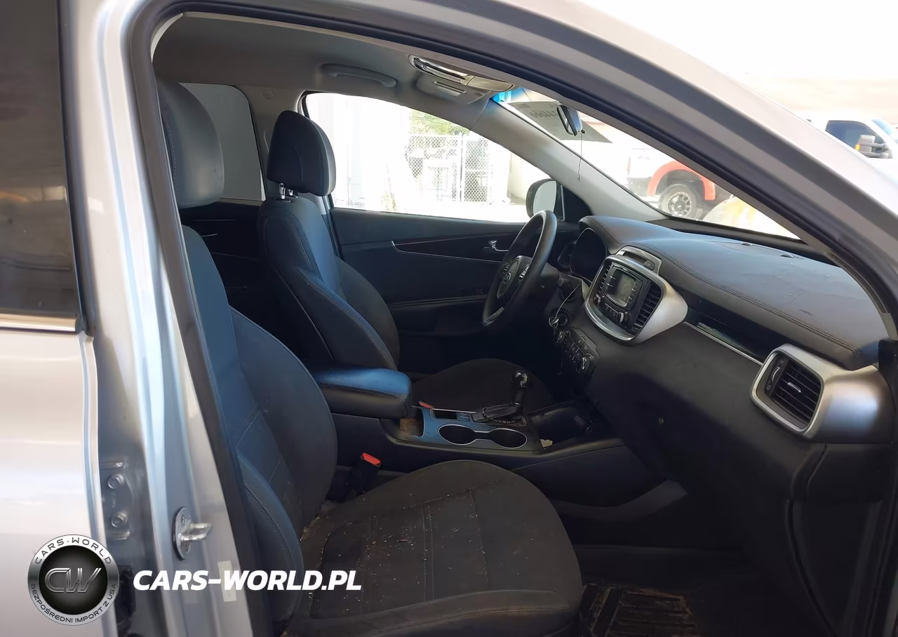 2017 Kia Sorento 3.3L Lx VIN:5XYPGDA50HG320341 - 5