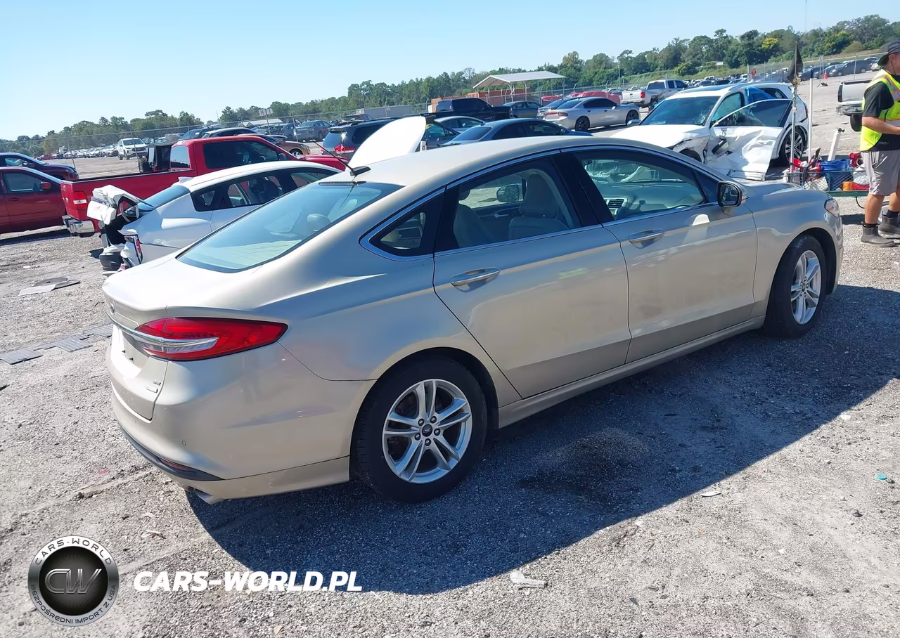 2018 Ford Fusion Se VIN:3FA6P0HD3JR179218 - 4
