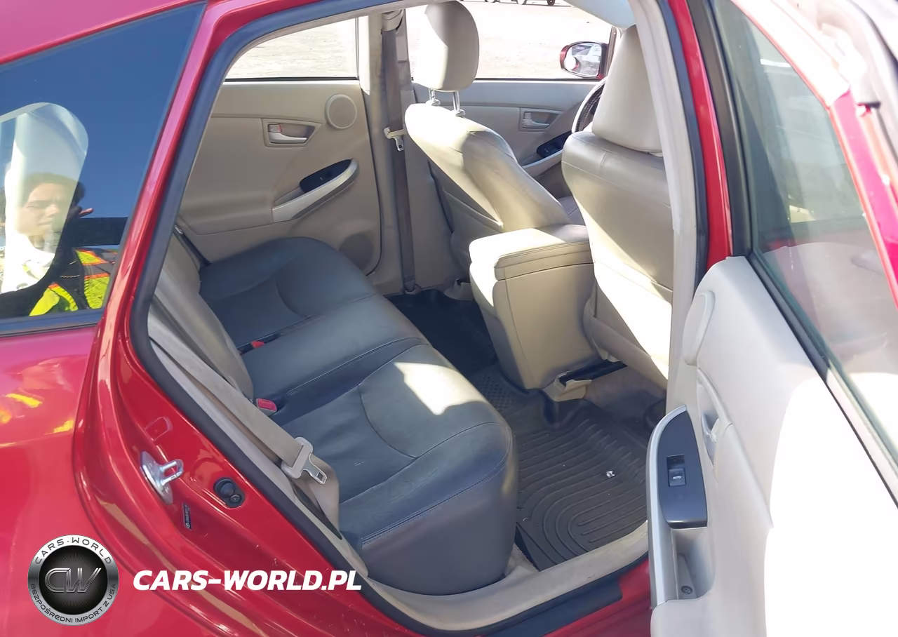 2010 Toyota Prius V VIN:JTDKN3DU7A0151797 - 8
