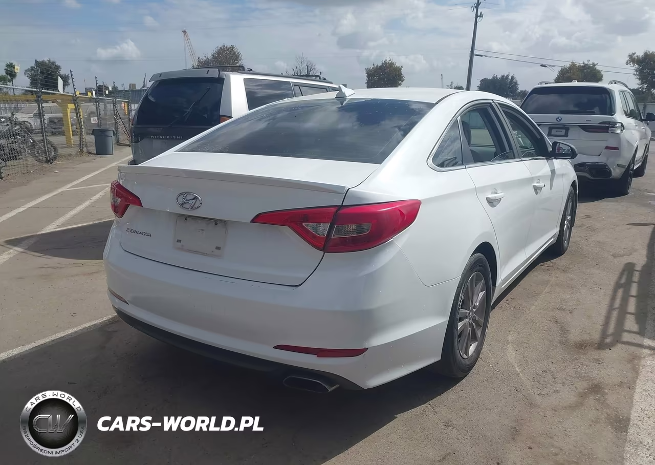 2017 Hyundai Sonata VIN:5NPE24AF4HH558944 - 4