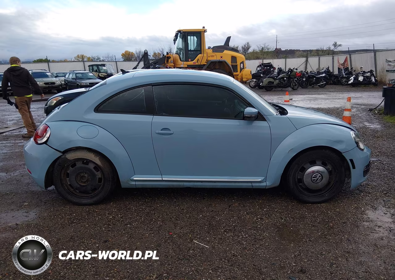 2014 Volkswagen Beetle 2.5L VIN:3VWHX7AT3EM632329 - 13