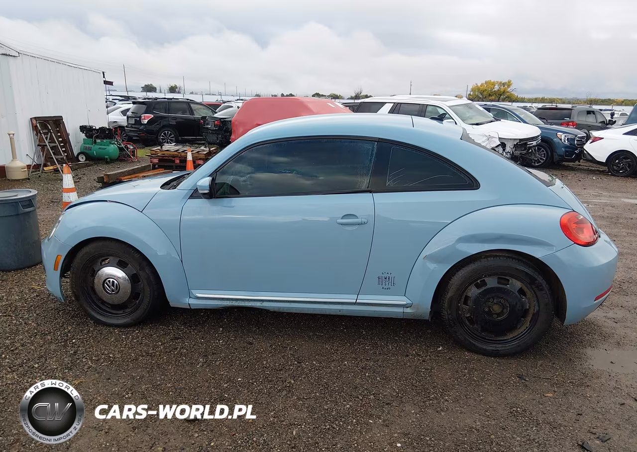 2014 Volkswagen Beetle 2.5L VIN:3VWHX7AT3EM632329 - 14