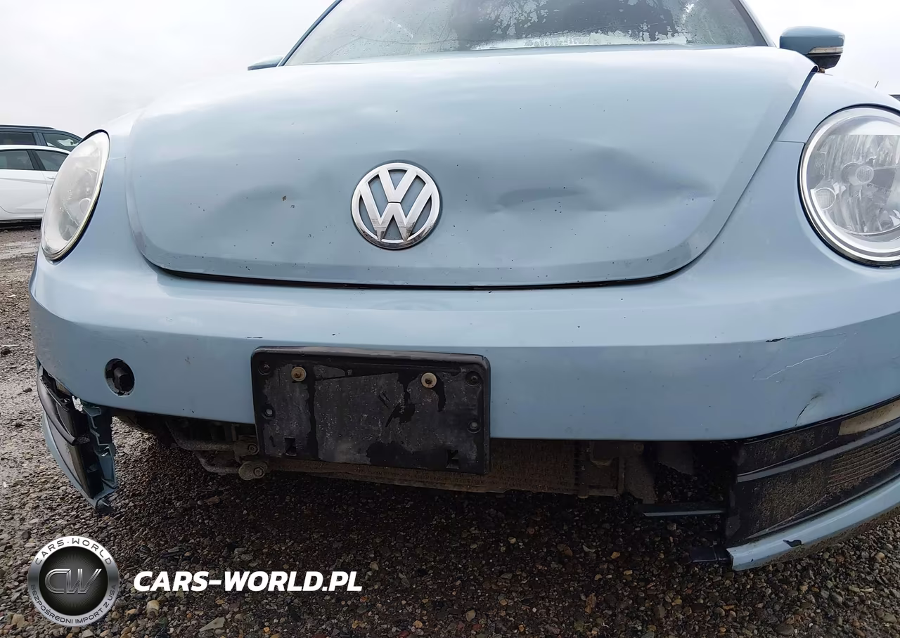 2014 Volkswagen Beetle 2.5L VIN:3VWHX7AT3EM632329 - 18