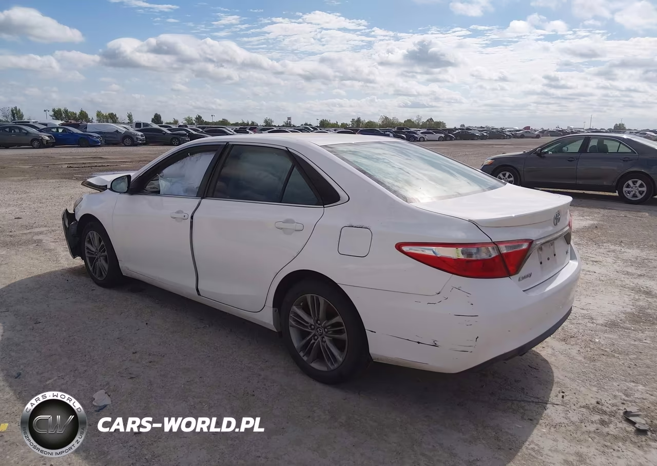 2017 Toyota Camry Se VIN:4T1BF1FK2HU402348 - 3