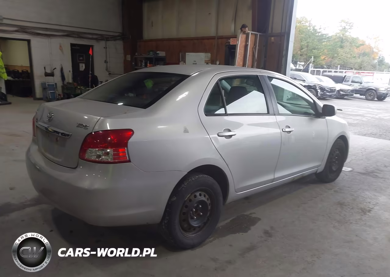 2010 Toyota Yaris VIN:JTDBT4K38A1392378 - 4