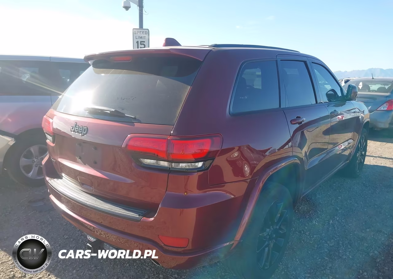 2018 Jeep Grand Cherokee Altitude 4X4 VIN:1C4RJFAG7JC435617 - 4