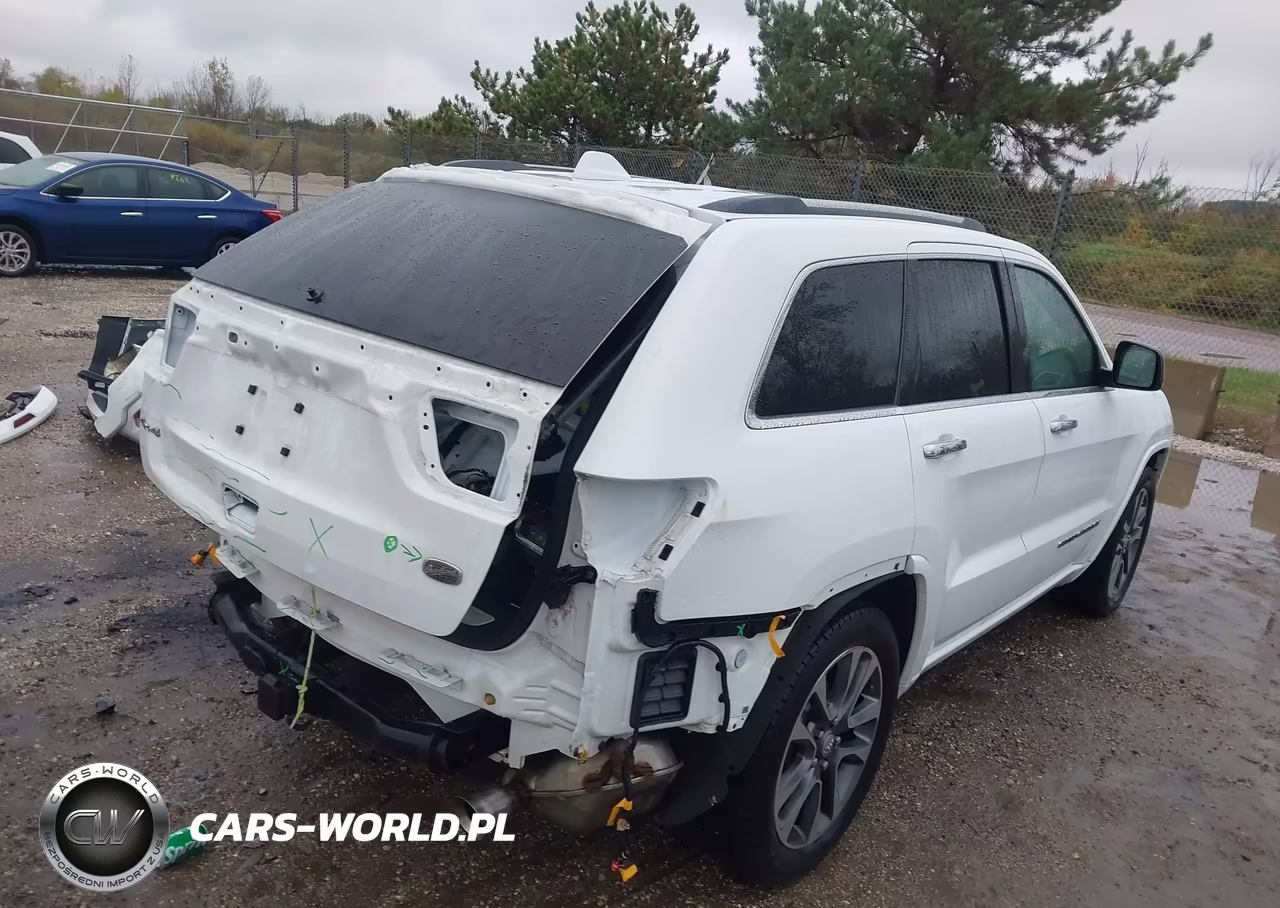 2018 Jeep Grand Cherokee Overland 4X4 VIN:1C4RJFCG9JC398910 - 4