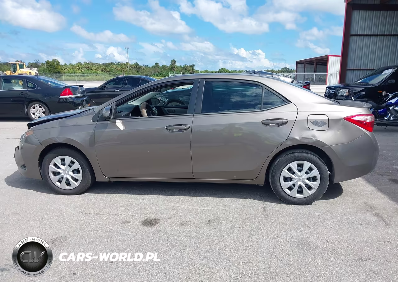 2018 Toyota Corolla Le Eco VIN:2T1BPRHE1JC970360 - 14