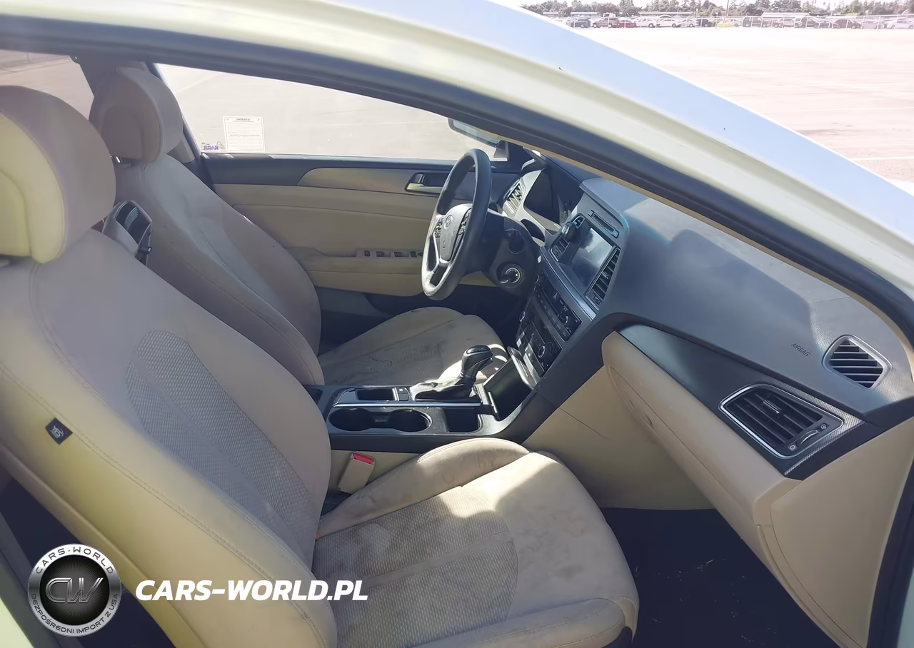 2016 Hyundai Sonata Sport VIN:5NPE34AF6GH321495 - 5