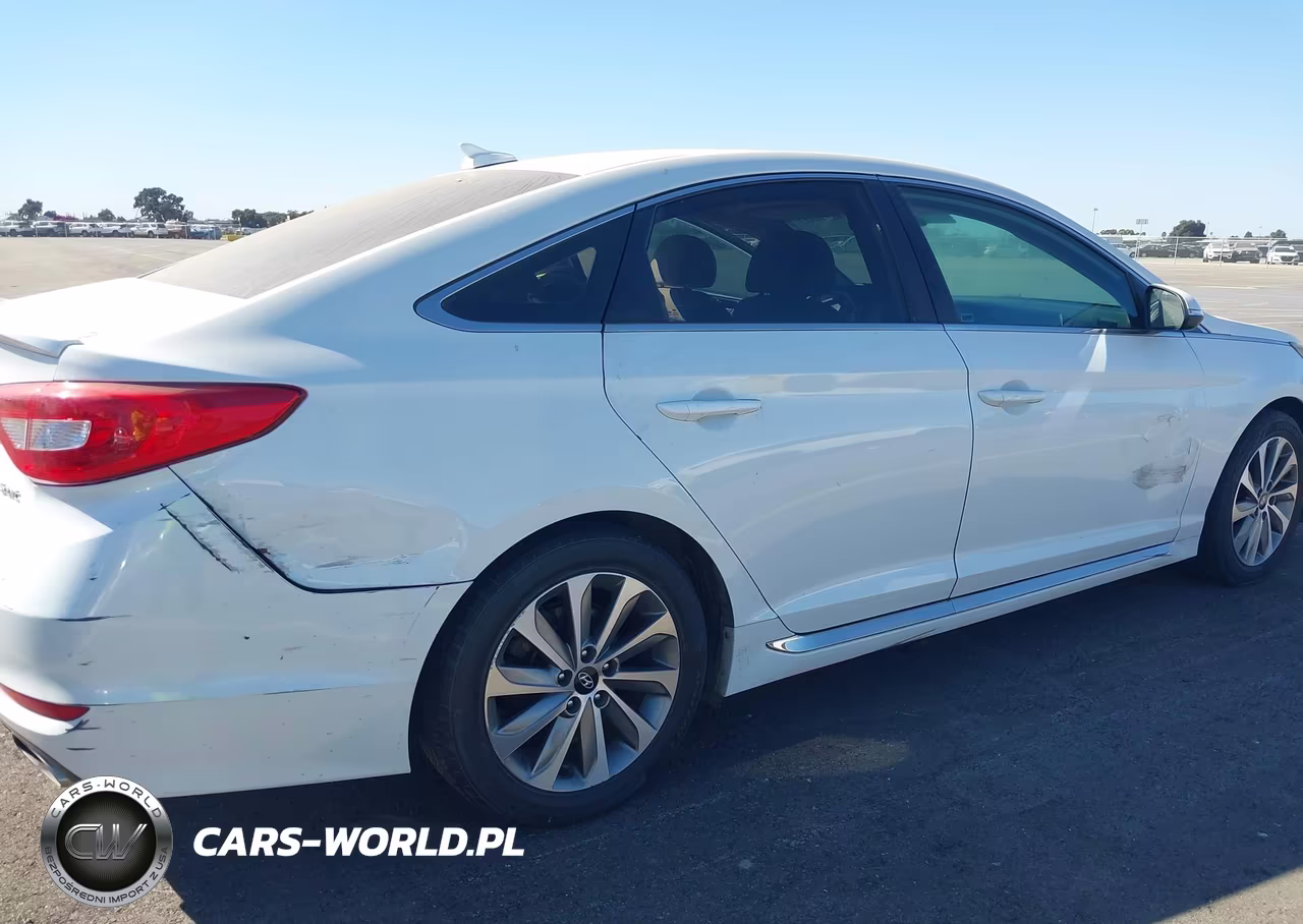 2016 Hyundai Sonata Sport VIN:5NPE34AF6GH321495 - 6