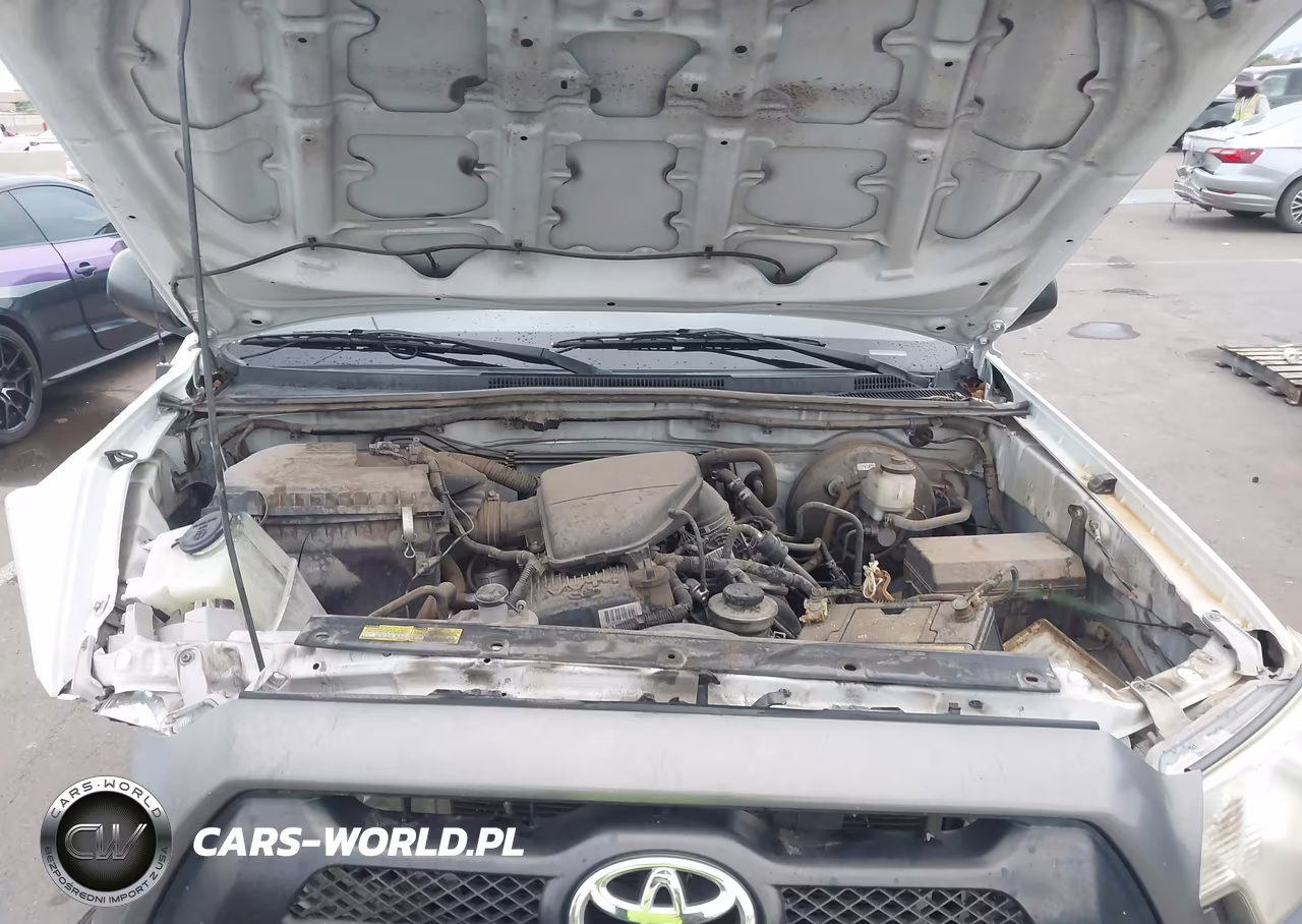 2014 Toyota Tacoma VIN:5TFNX4CN8EX031768 - 10