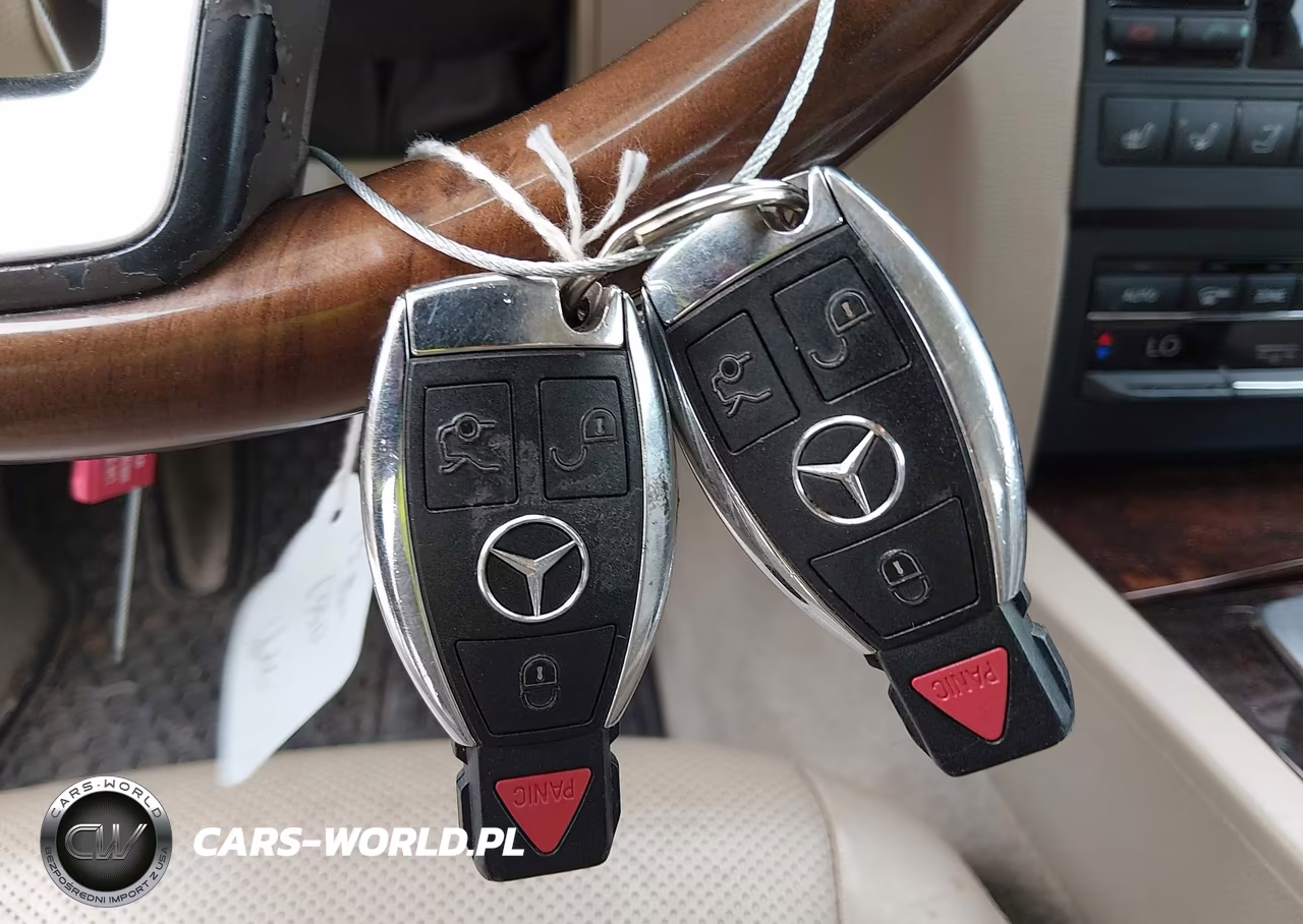 2013 Mercedes-Benz E 550 VIN:WDDKK7DF7DF209741 - 11