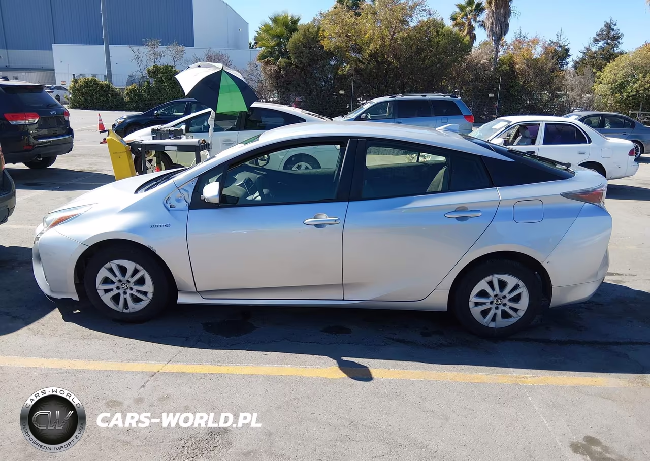2017 Toyota Prius Two VIN:JTDKBRFU5H3036102 - 14