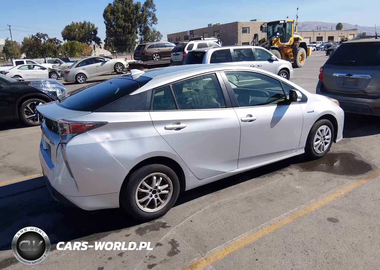 2017 Toyota Prius Two VIN:JTDKBRFU5H3036102 - 4