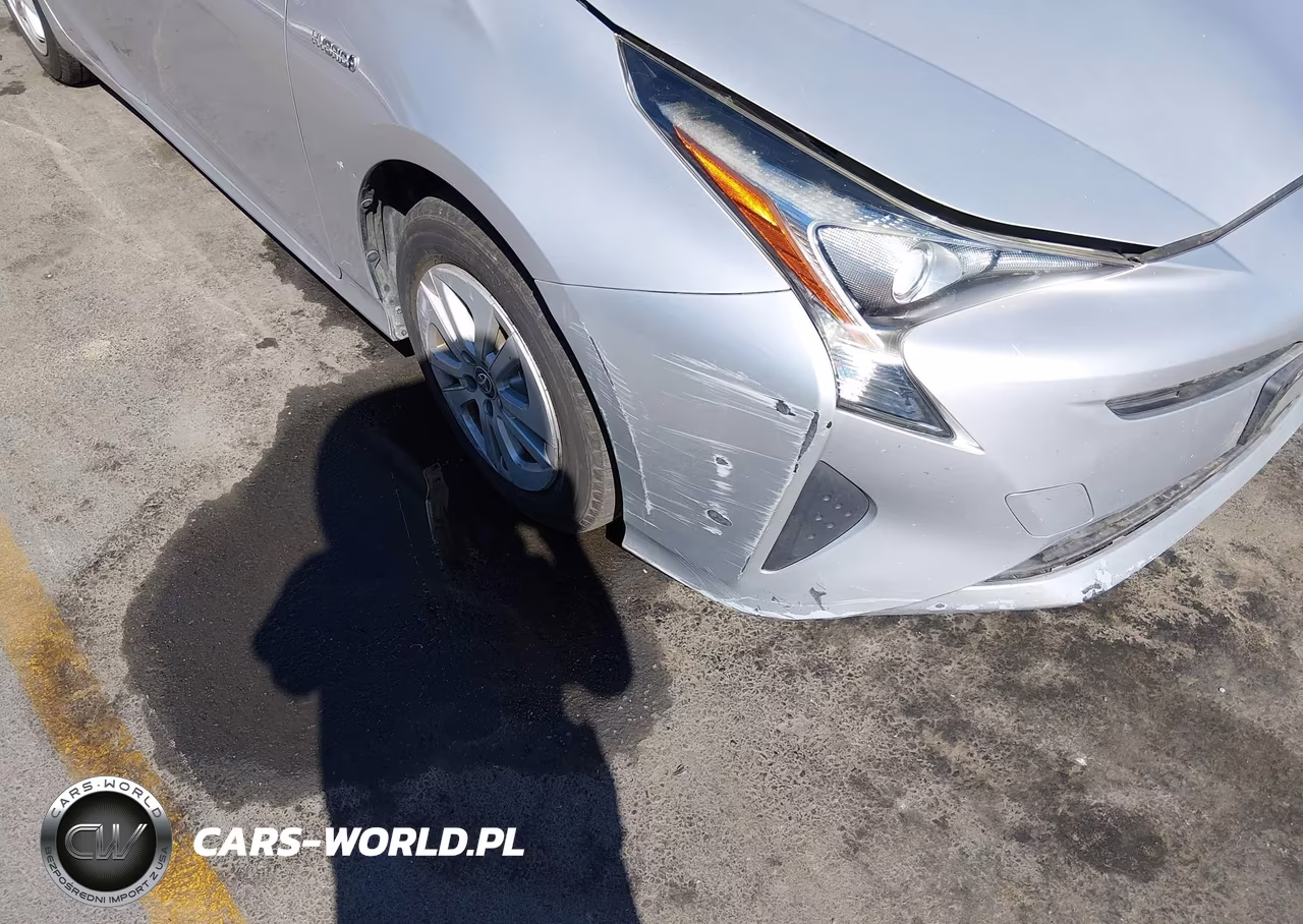 2017 Toyota Prius Two VIN:JTDKBRFU5H3036102 - 6