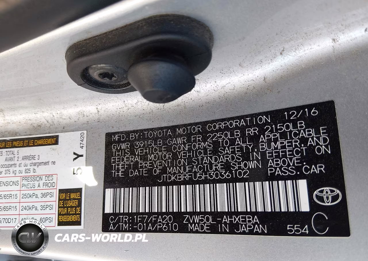 2017 Toyota Prius Two VIN:JTDKBRFU5H3036102 - 9