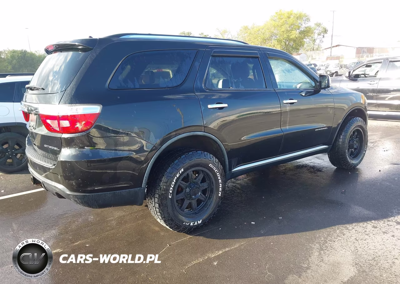 2011 Dodge Durango Citadel VIN:1D4SE5GT1BC652041 - 4