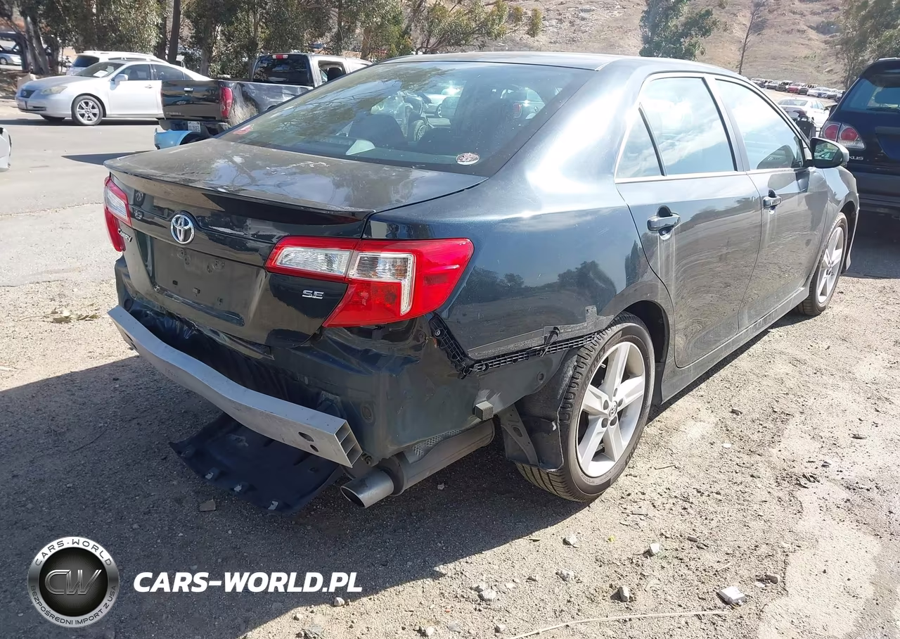 2014 Toyota Camry Se VIN:4T1BF1FK0EU394763 - 4