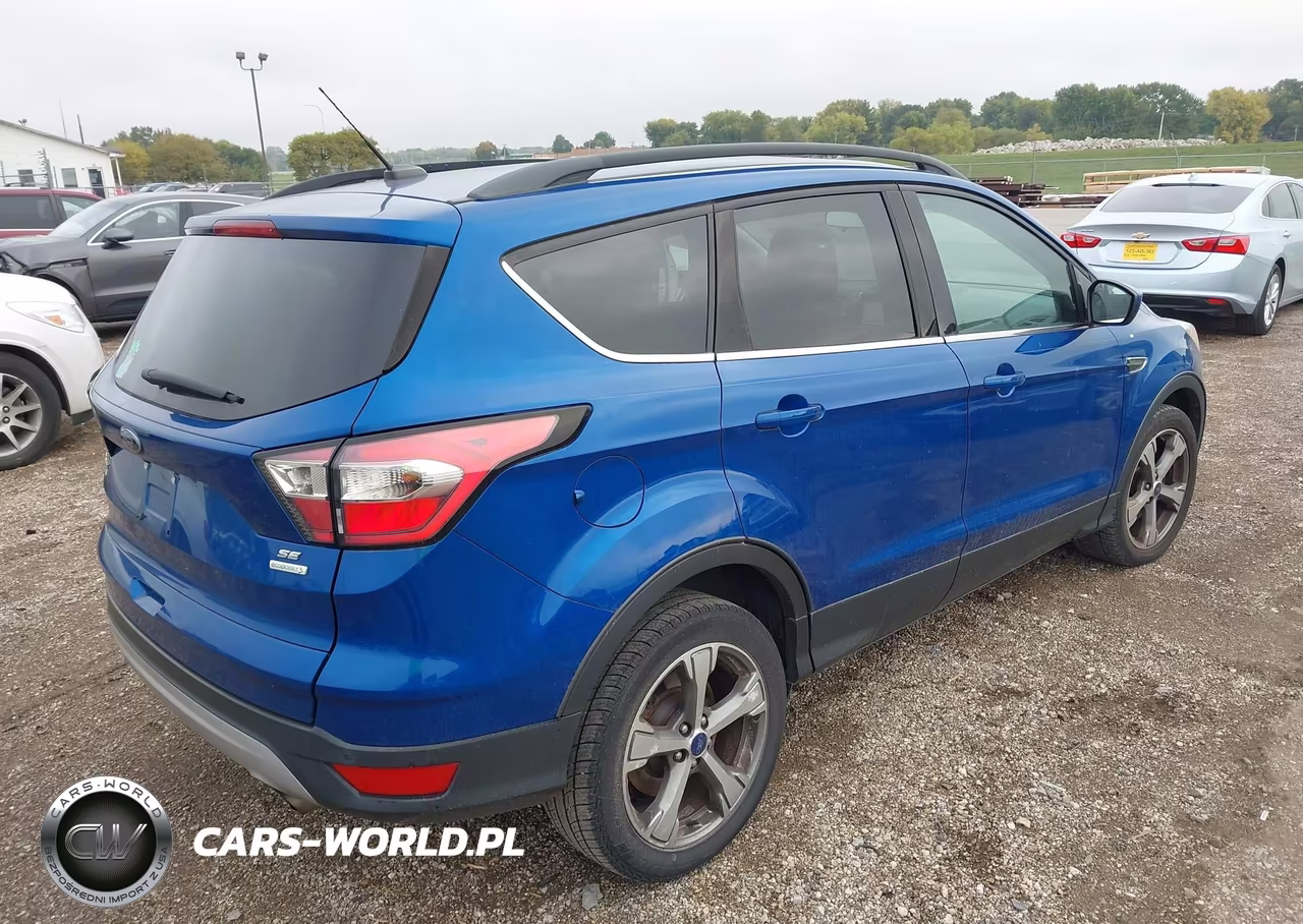 2017 Ford Escape Se VIN:1FMCU0GD0HUD82217 - 4