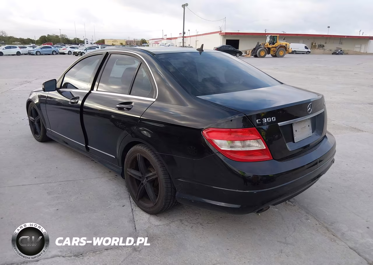 2011 Mercedes-Benz C 300 Luxury 4Matic-Sport 4Matic VIN:WDDGF8BB0BR144968 - 3