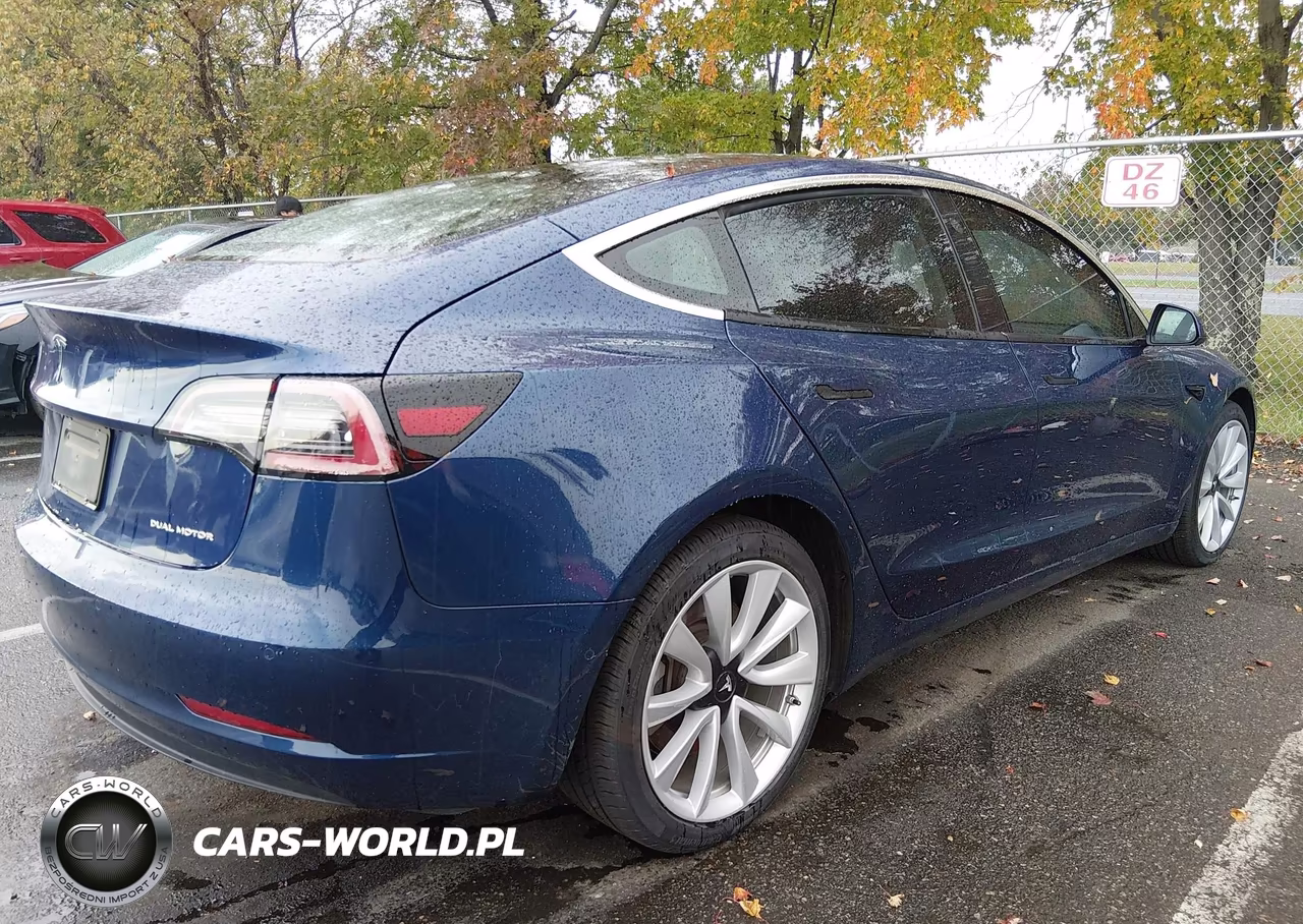 2018 Tesla Model 3 Long Range-Performance VIN:5YJ3E1EB7JF133890 - 4