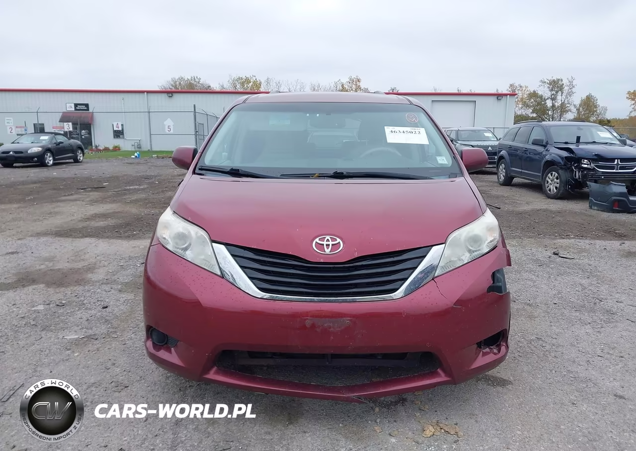 2013 Toyota Sienna Le V6 8 Passenger VIN:5TDKK3DC2DS325843 - 12