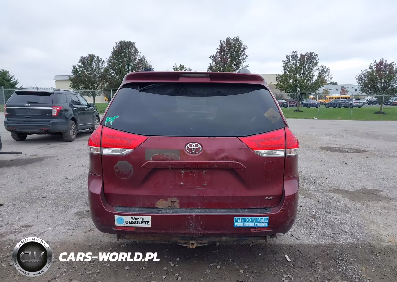 2013 Toyota Sienna Le V6 8 Passenger VIN:5TDKK3DC2DS325843 - 16