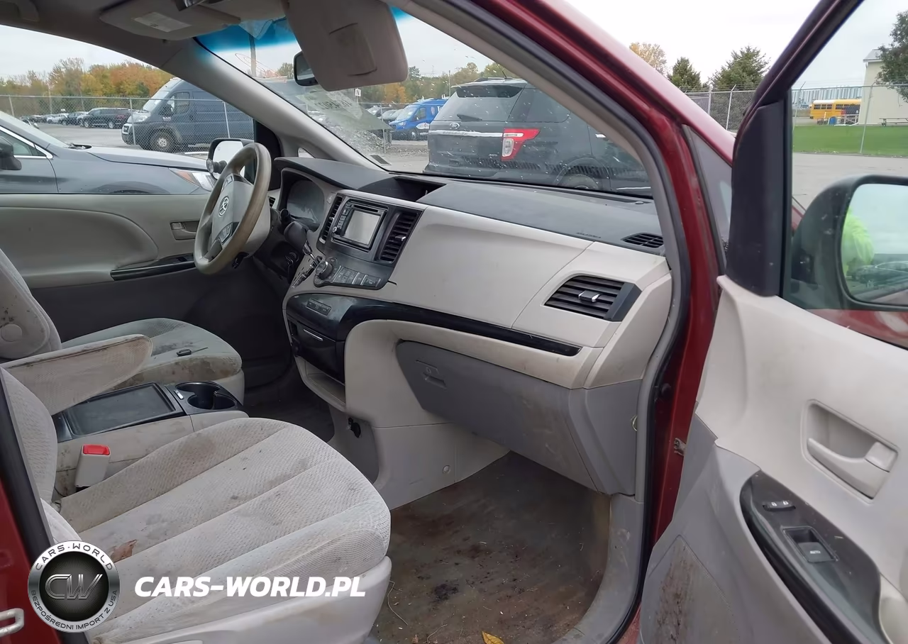 2013 Toyota Sienna Le V6 8 Passenger VIN:5TDKK3DC2DS325843 - 5