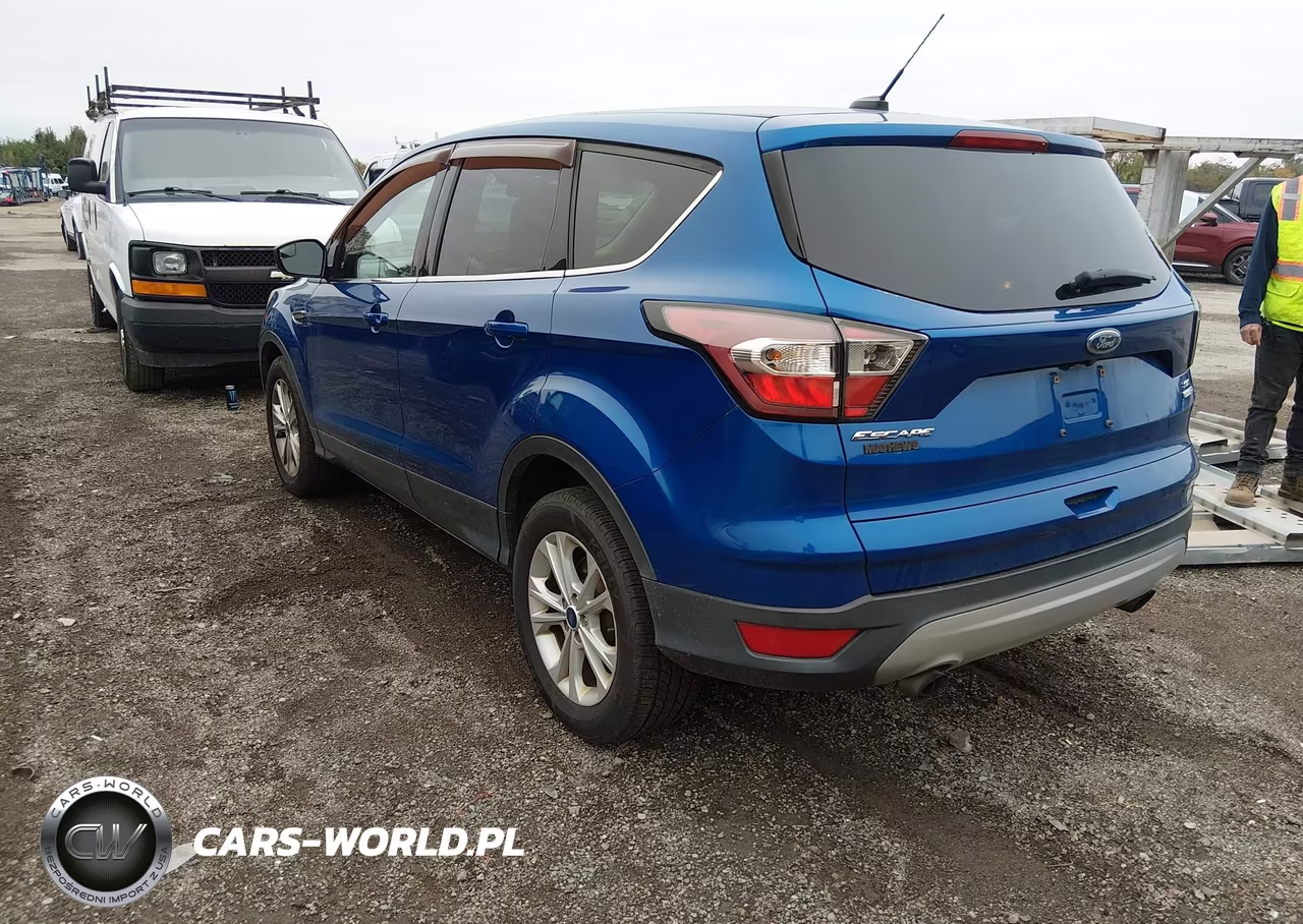 2017 Ford Escape Se VIN:1FMCU9GD7HUB51108 - 3