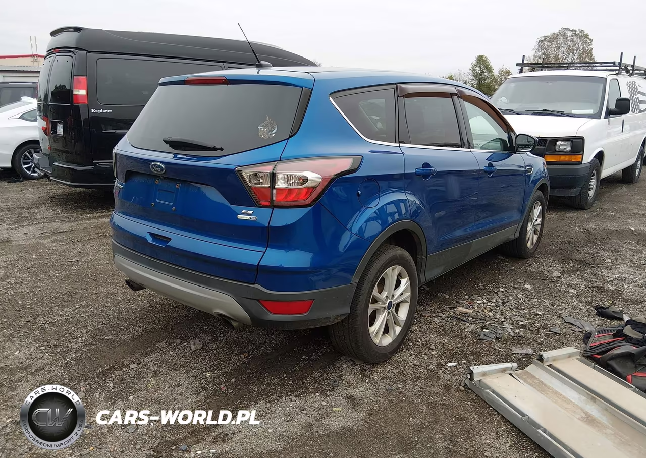 2017 Ford Escape Se VIN:1FMCU9GD7HUB51108 - 4