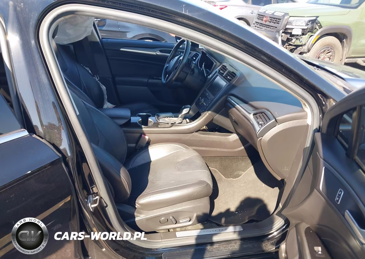 2016 Ford Fusion Titanium VIN:3FA6P0K97GR391407 - 5