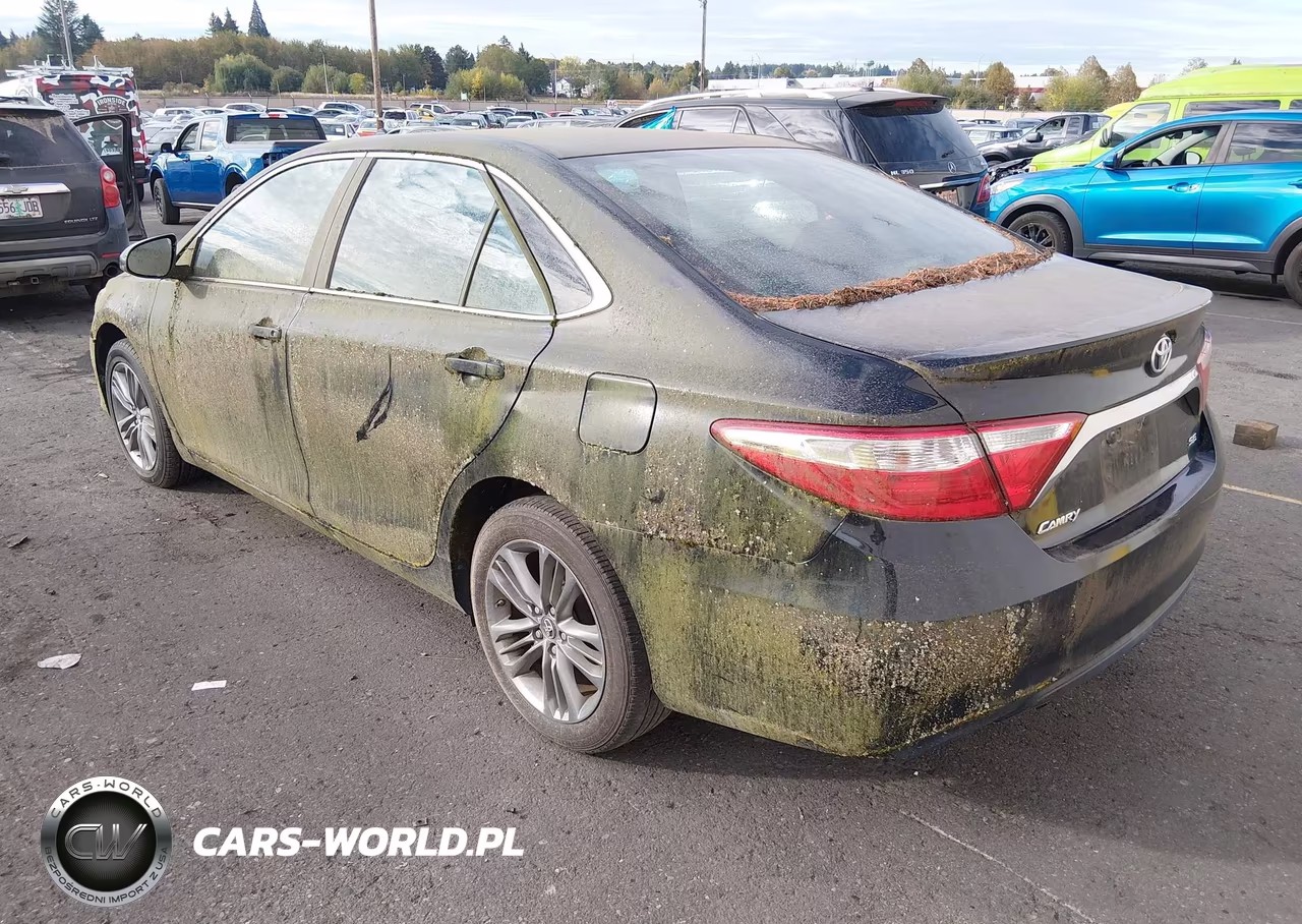 2017 Toyota Camry Se VIN:4T1BF1FK2HU305952 - 3