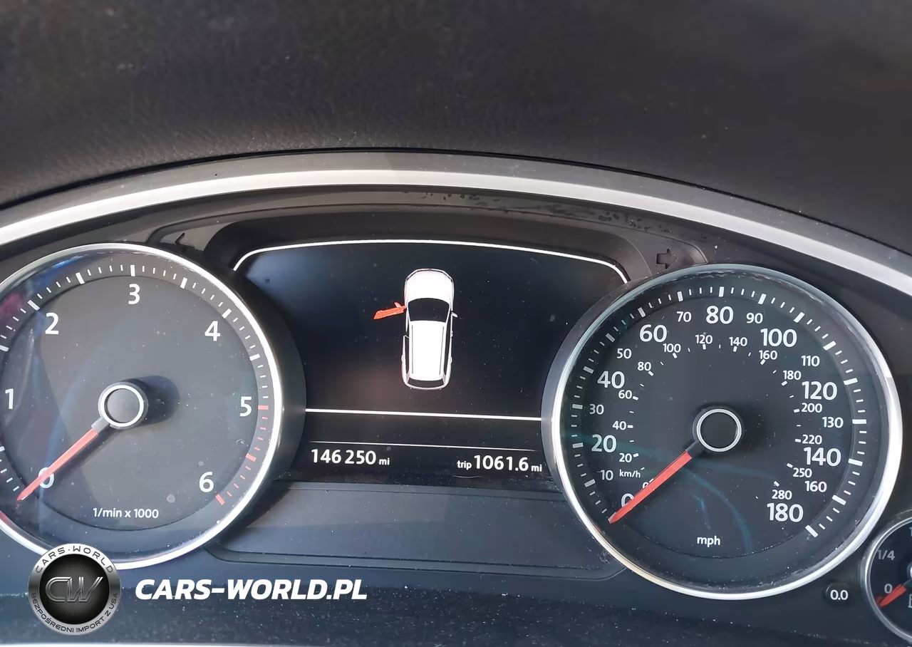 2013 Volkswagen Touareg Tdi Lux VIN:WVGEP9BPXDD005779 - 7